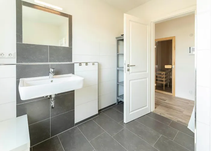 Vakantiehuis Belvedere 2 C *